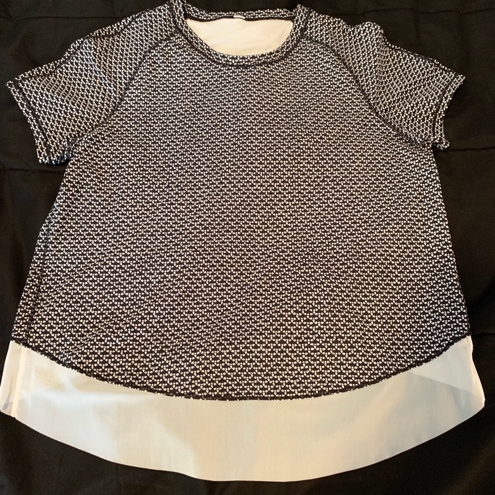 Lululemon loose fit tee